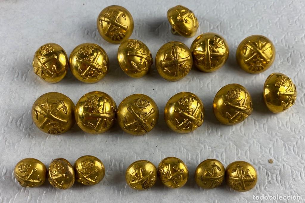 Militaria: ARTILLER&Iacute;A NAVAL lote de 15 de botones sobredorados de 20mm y 7 de 14mm 79