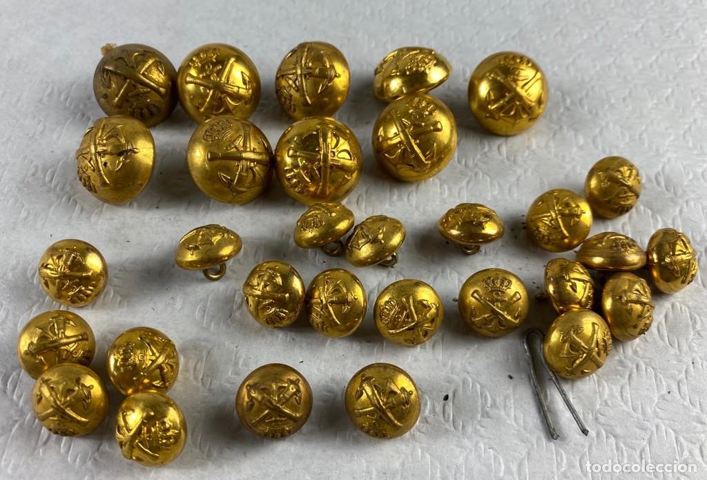 Militaria: ARTILLER&Iacute;A NAVAL lote de 9 de botones sobredorados de 20mm y 22 de 14mm 81