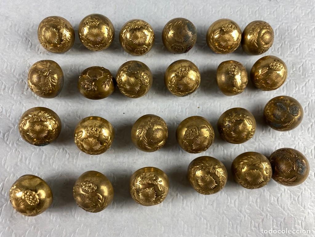 Militaria: INTENDENCIA lote de 24 botones sobredorados oval de 20mm Siglo XIX 89