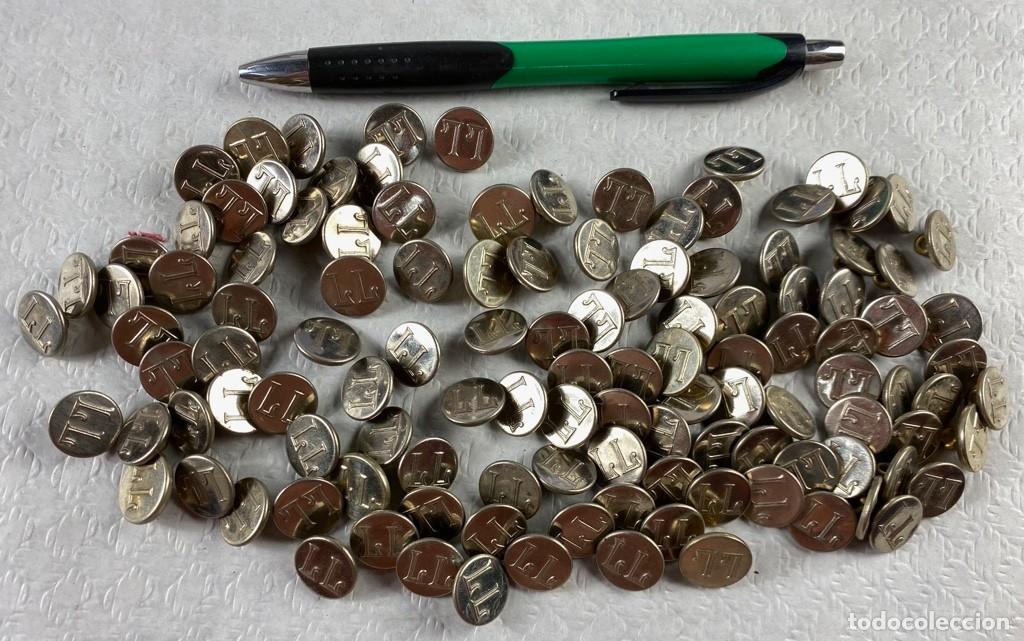 Militaria: LL lote de 119 de botones de 14mm Siglo XIX 104