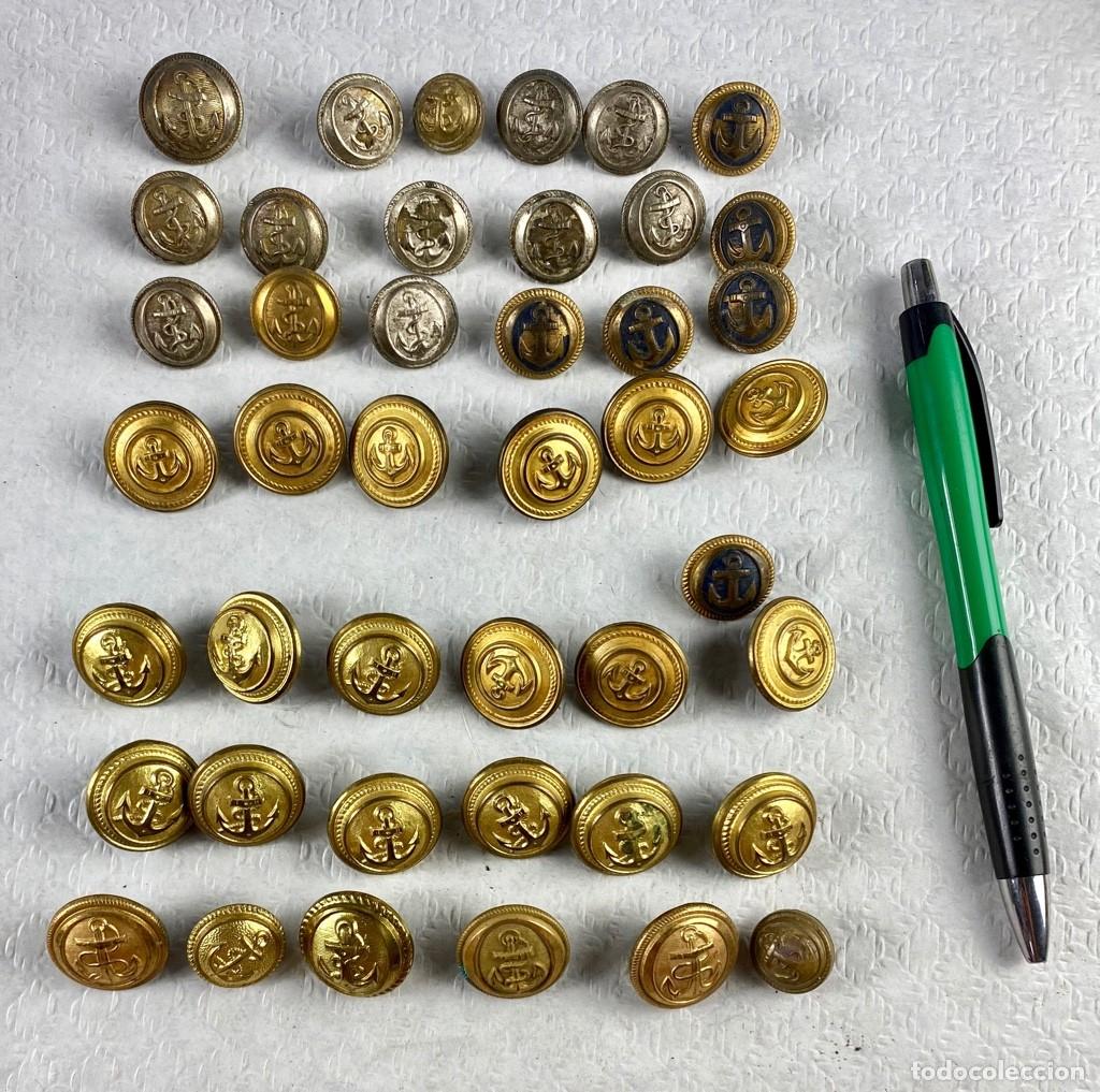 Militaria: MARINA lote de 43 de botones Siglo XIX 116