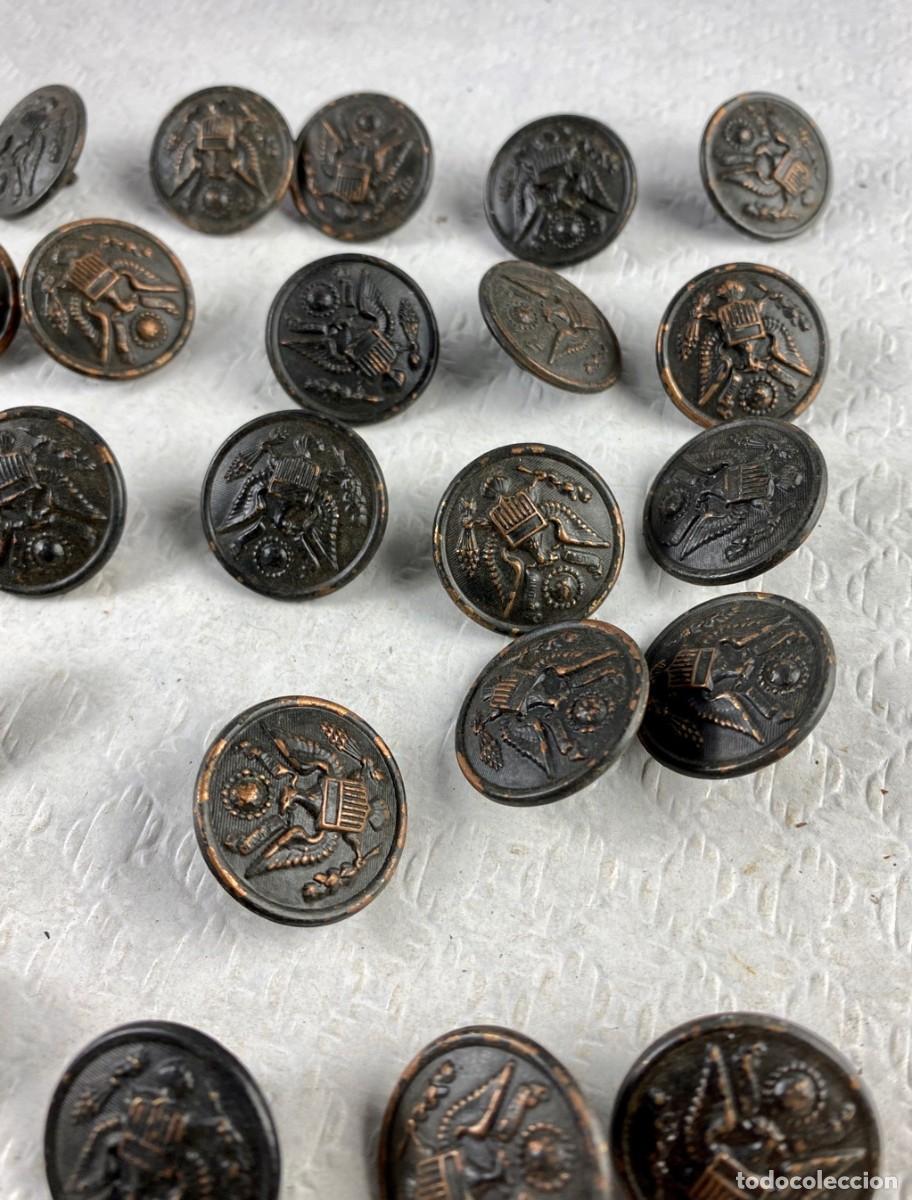 Militaria: USA lote de 45 de botones de cobre 22 y 15mm Siglo XIX 121