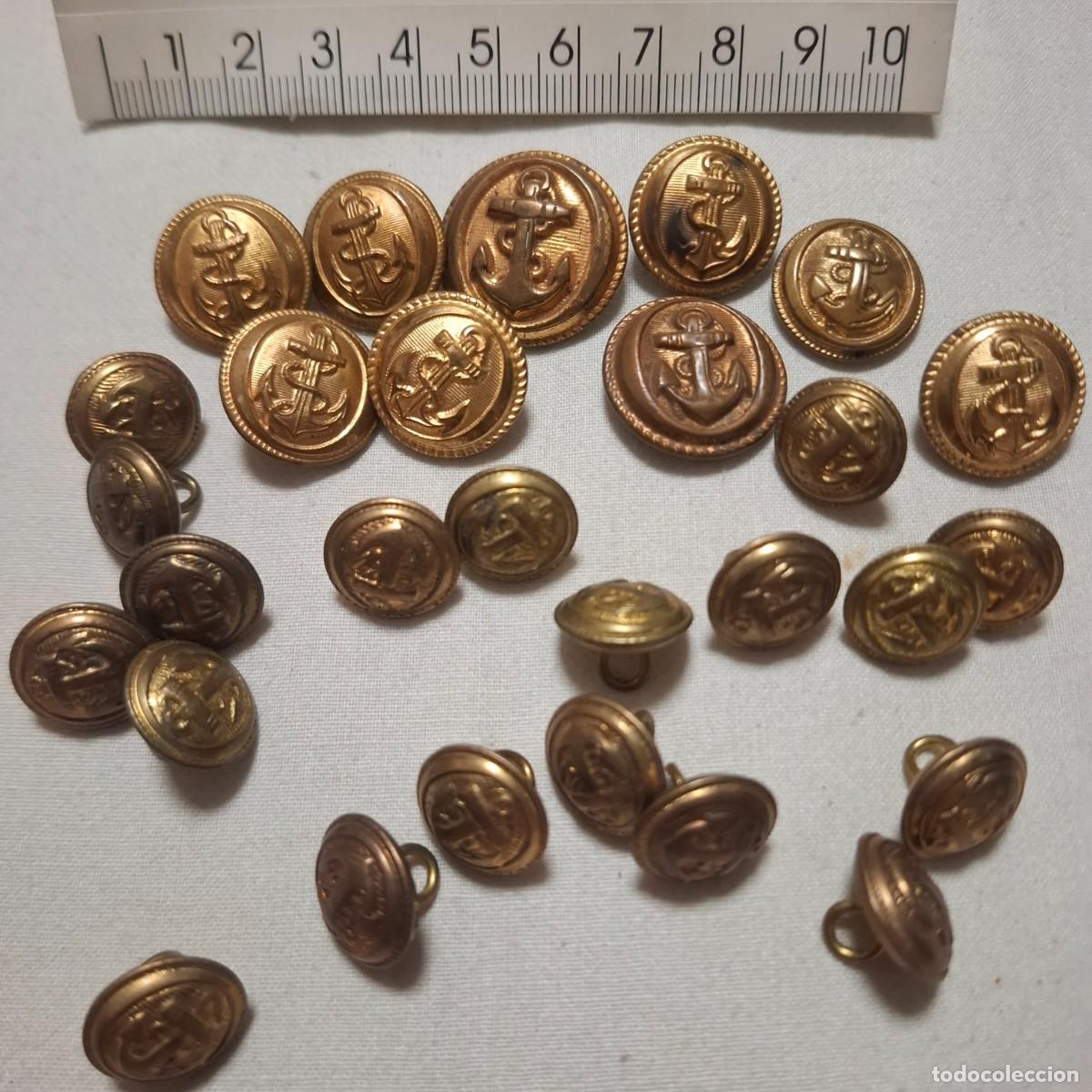 Militaria: Lote de 28 botones de la marina