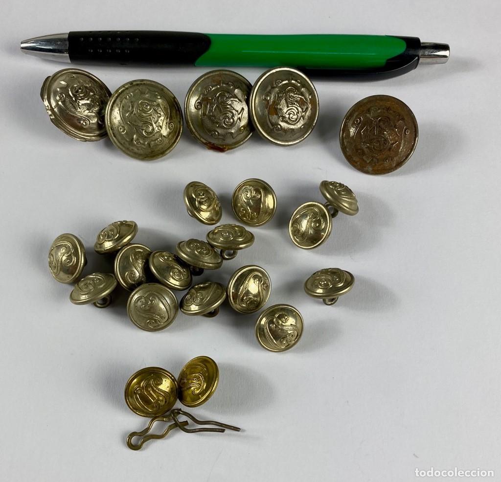 Militaria: CUERPO de SEGURIDAD CS 23 botones 23 y 14mm Siglo XIX 122