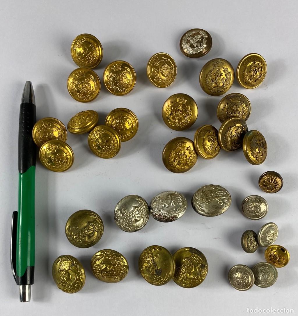 Militaria: VARIOS ADUANAS CANALES etc 33 botones Siglo XIX 132