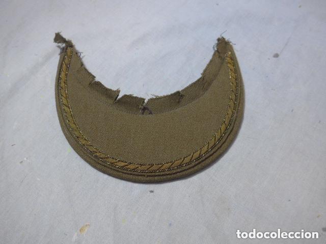 Militaria: Antigua visera de alto oficial o general para gorra de plato. Original.