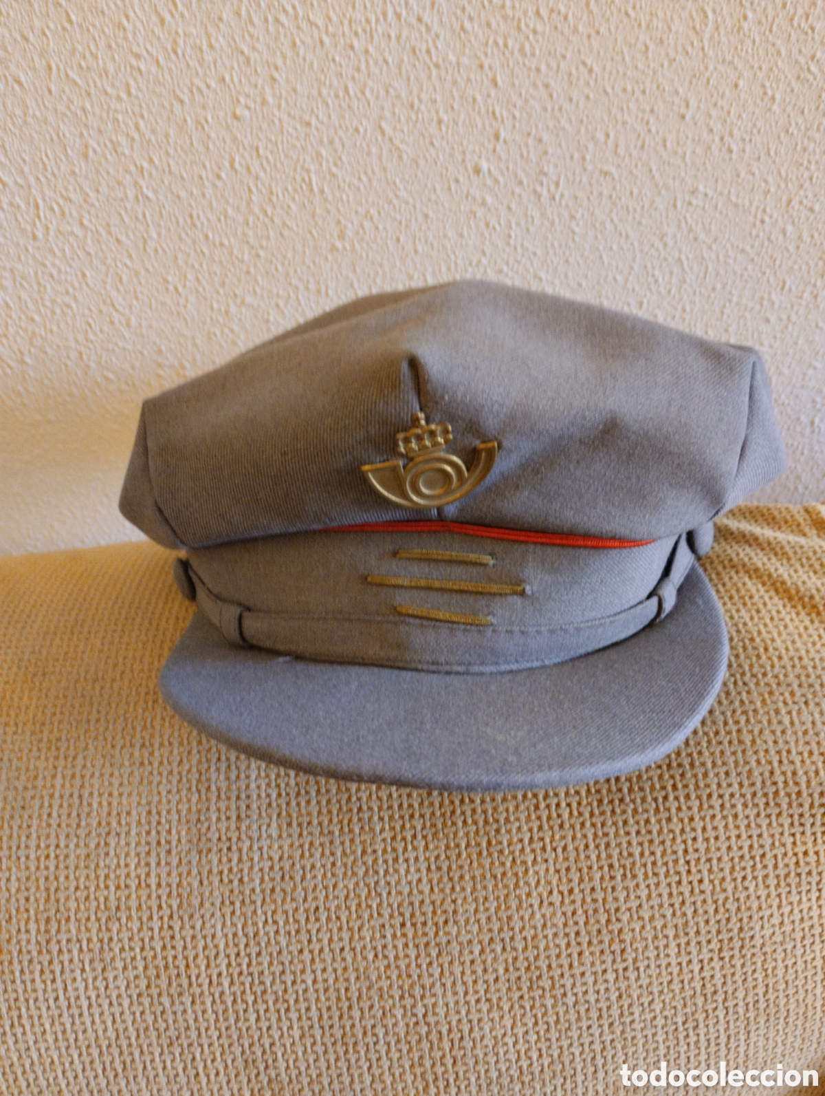 Militaria: Gorra antigua cartero correos