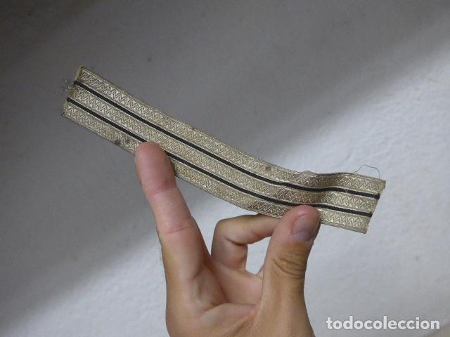 Militaria: Antiguo galon espa&ntilde;ol a identificar