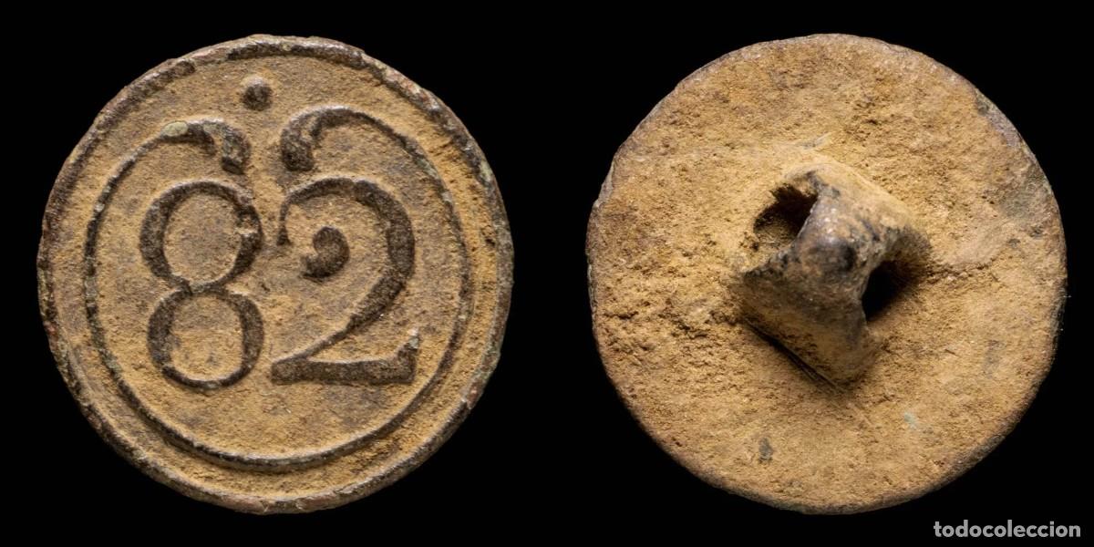 Militaria: Button 82 st line Infantry French army, Napoleonic wars - 16 mm.