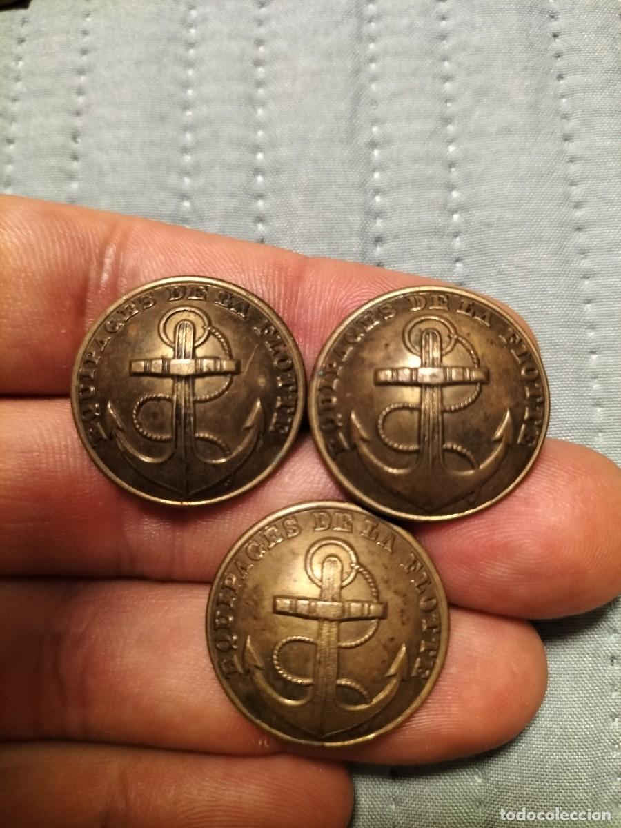 Militaria: 3 Botones de tripulaci&oacute;n de flota. Armada francesa, Napole&oacute;n III. Circa 1860. 23 mm.