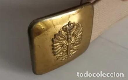 Militaria: Cintur&oacute;n militar de hebilla dorada