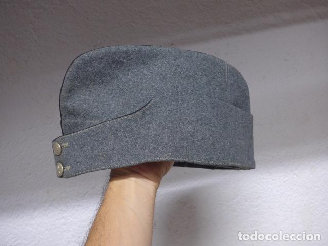 Militaria: Antiguo gorrillo suizo, seguramente de epoca de la II Guerra Mundial, Suiza.