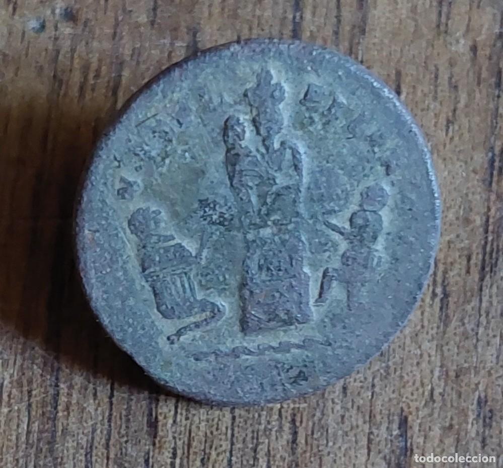 Militaria: Bot&oacute;n Nuestra se&ntilde;ora del Pilar