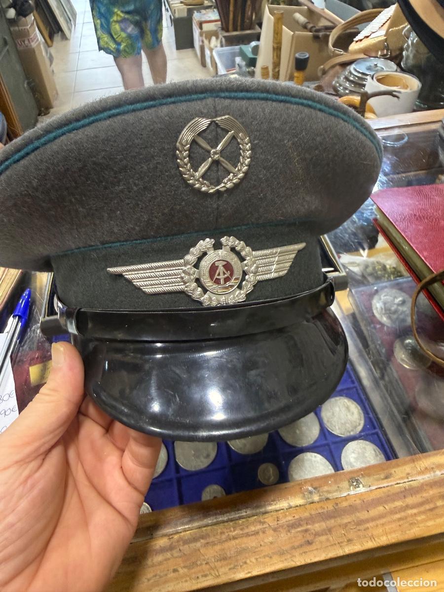 Militaria: Bonita gorra de plato militar