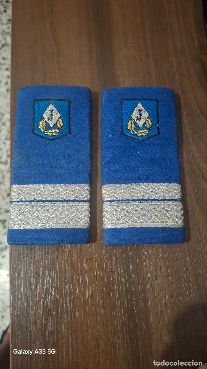 Militaria: Galones o charreteras Jendarmeria de Ruman&iacute;a,policia
