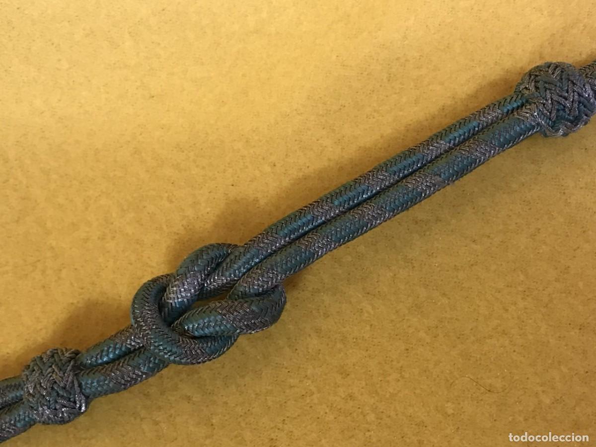 Militaria: Barbuquejo del Cuerpo General de Polic&iacute;a