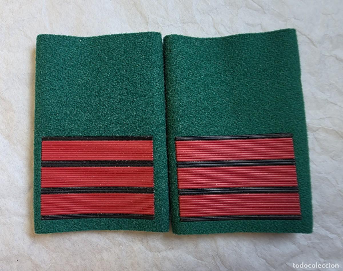 Militaria: Pareja de graduaciones