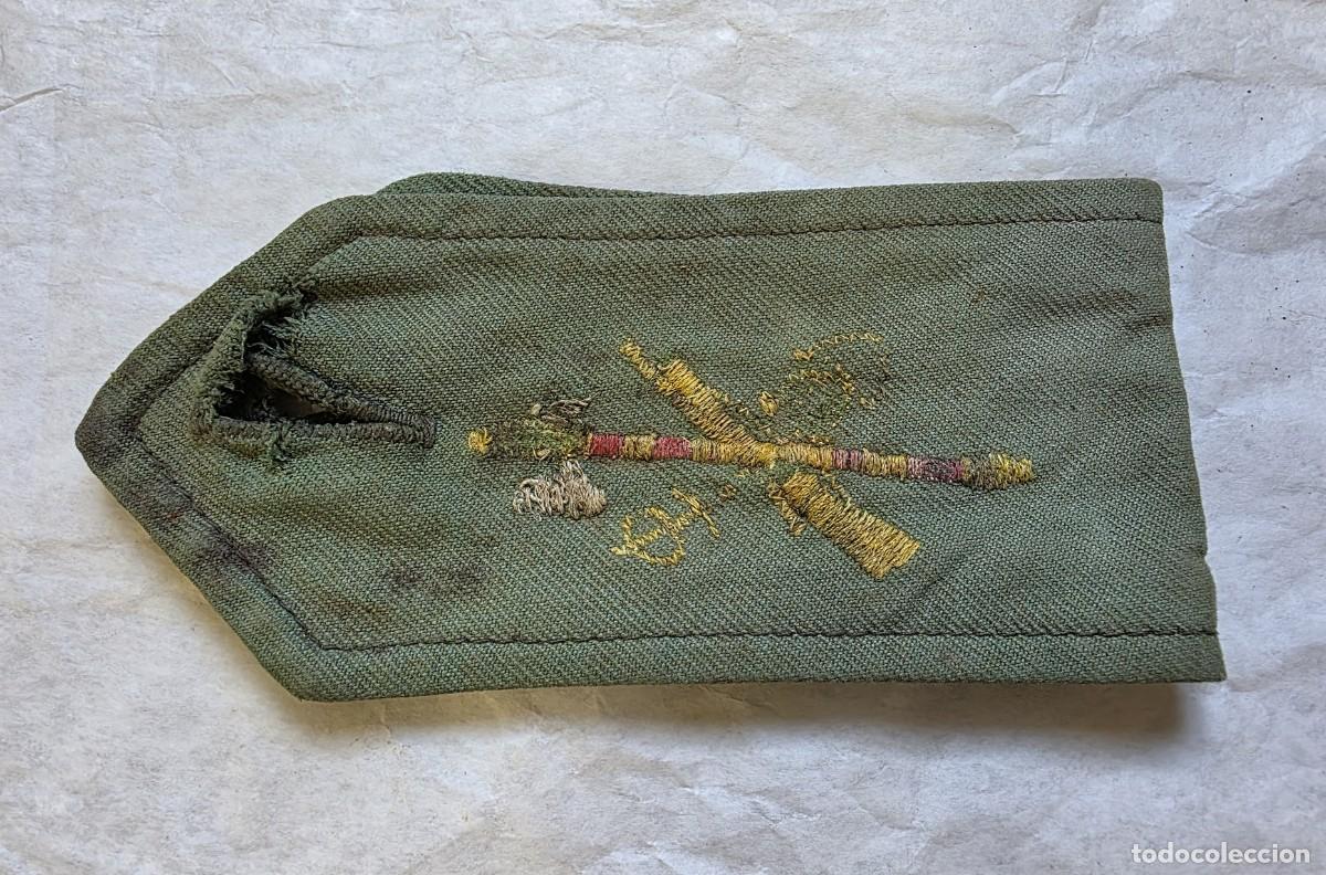 Militaria: Hombrera bordada de la legi&oacute;n
