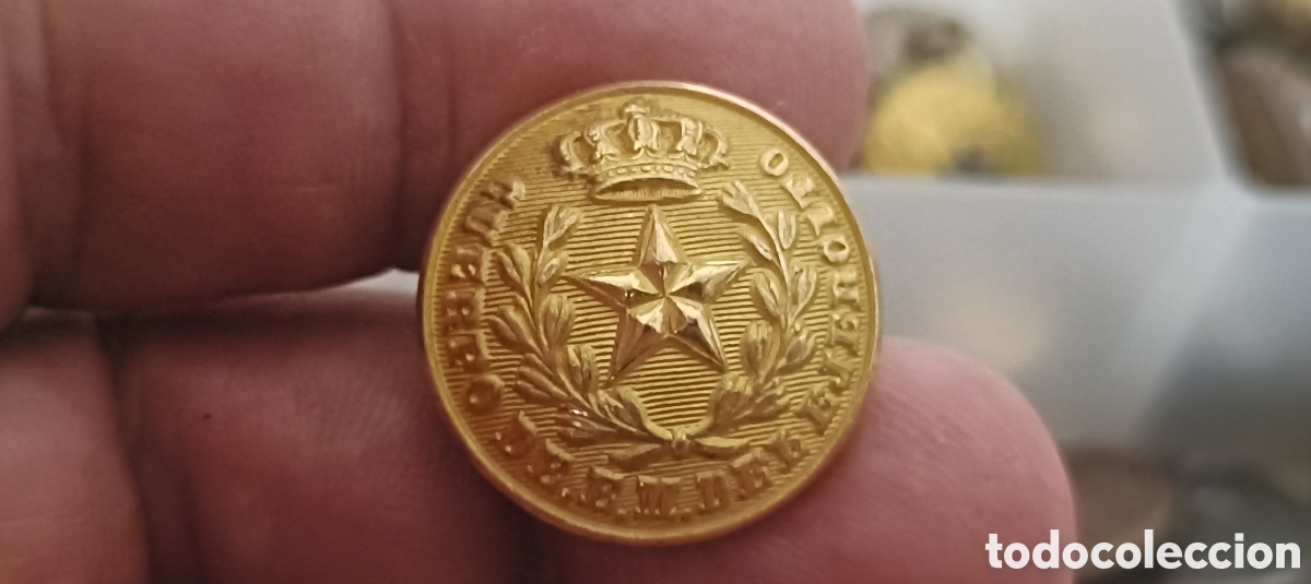 Militaria: Antiguo bot&oacute;n alfonsino del cuerpo de estado mayor del Ej&eacute;rcito