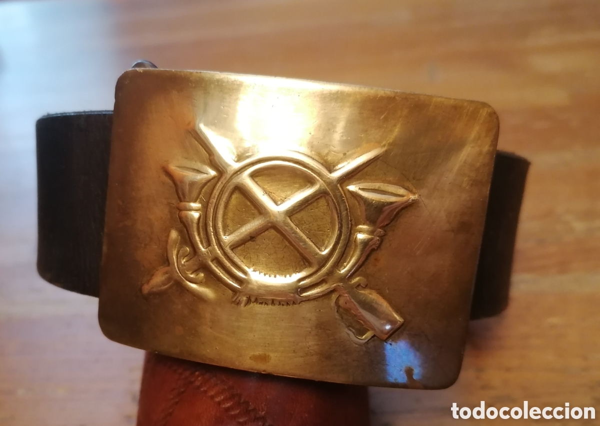 Militaria: Antiguo cintur&oacute;n y hebilla de infanter&iacute;a - Modelo 1931. II&ordf; Rep&uacute;blica - Guerra Civil