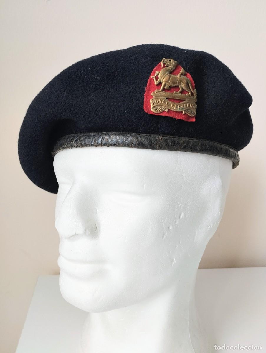 Militaria: Boina brit&aacute;nica Regimiento Royal Berkshire. 1956.
