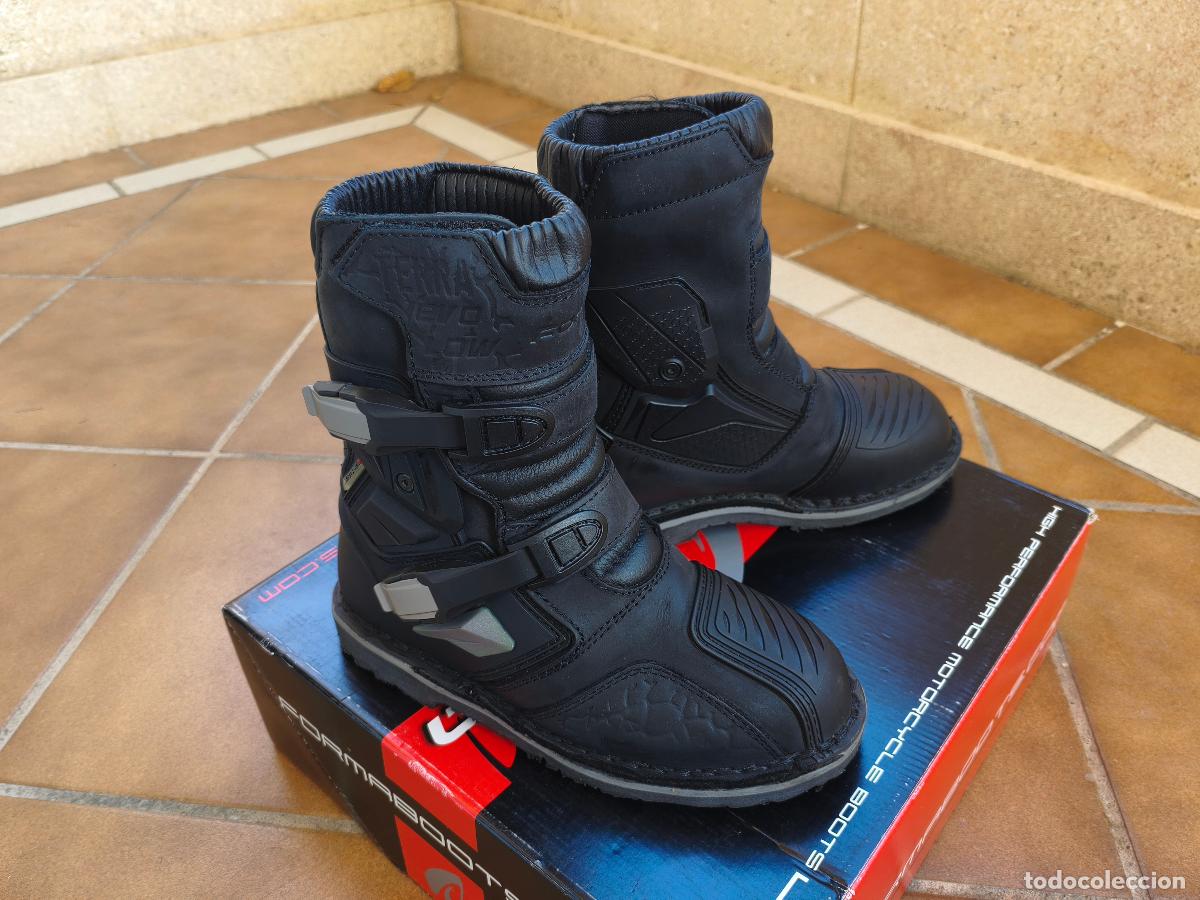 Militaria: Botas para moto marca Forma, modelo terra evo low, casi nuevas, apenas usadas