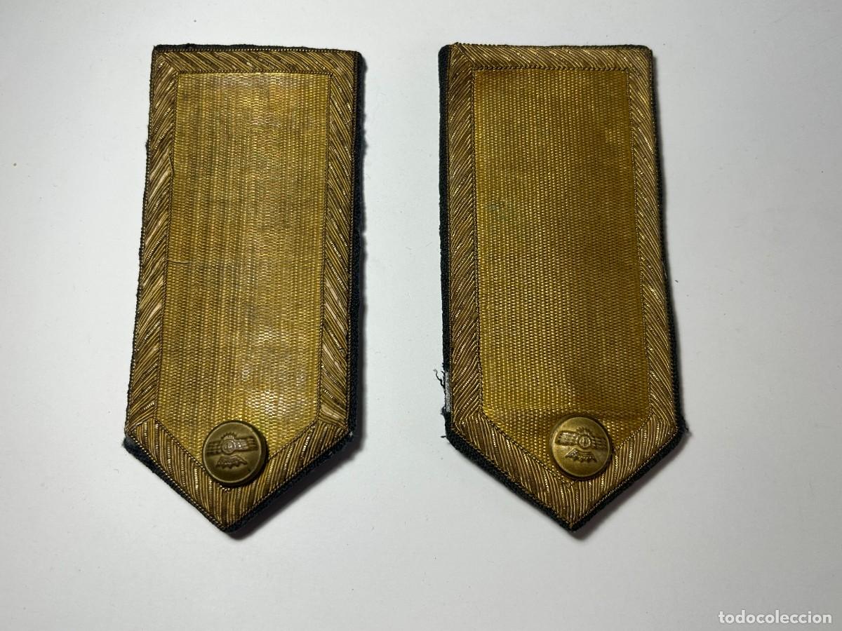 Militaria: ANTIGUAS HOMBRERAS DE GALA DE OFICIAL DE AVIACION EJERCITO DEL AIRE EPOCA DE FRANCO