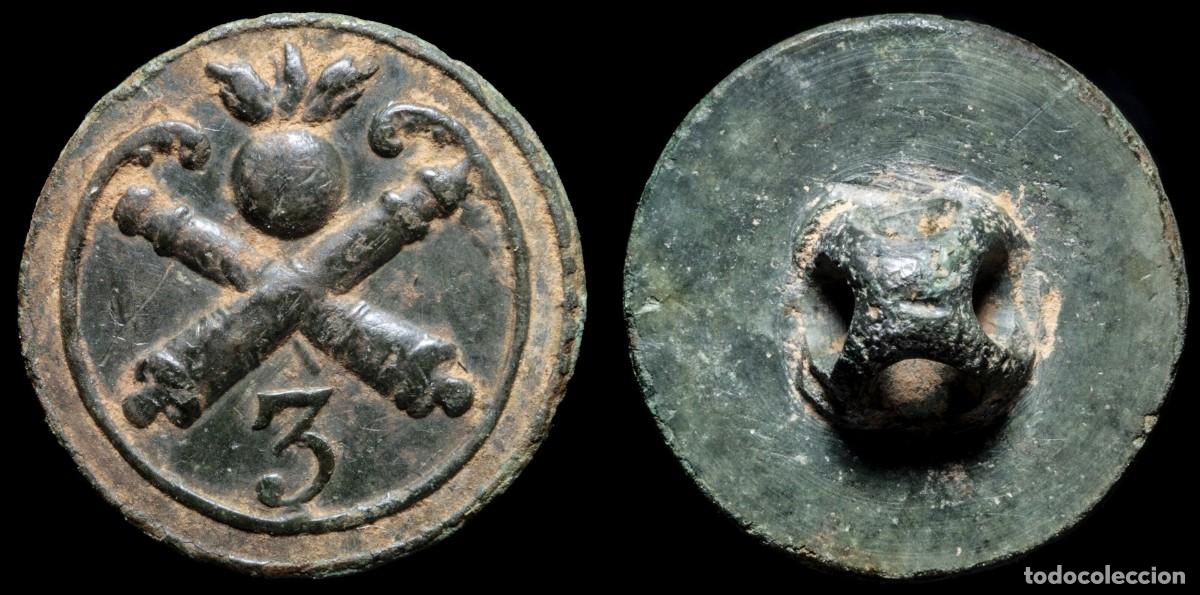 Militaria: French Button Military, Regiment 3, Napoleonic Wars - 16 mm.