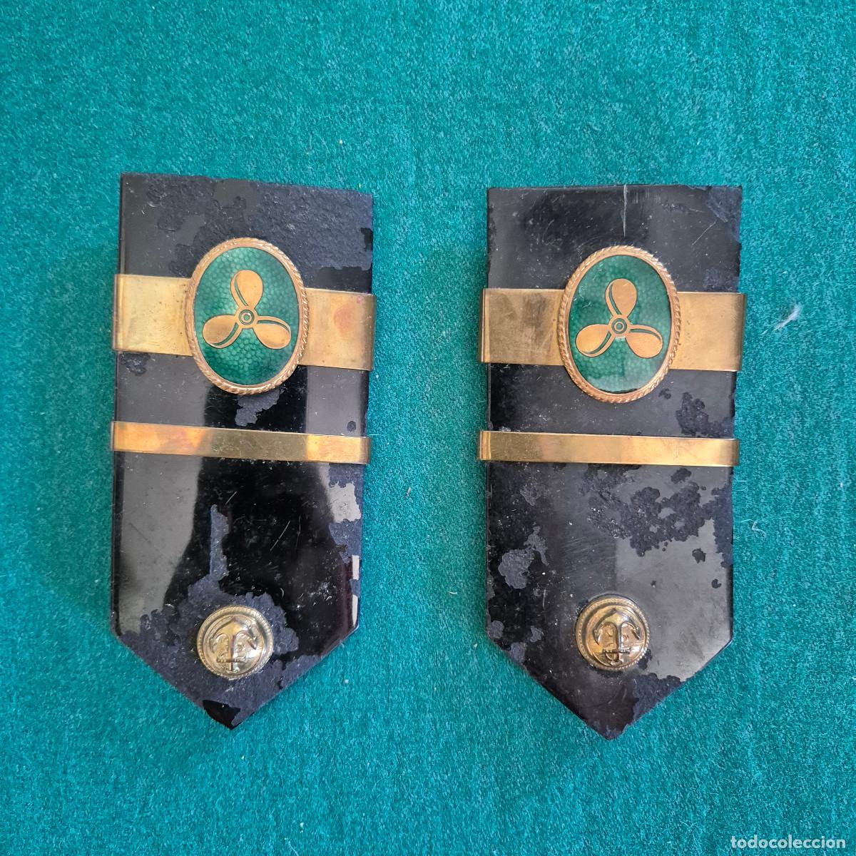 Militaria: Marina Mercante Palas maquinas 2&ordm; y 3&ordm; oficial baquelita
