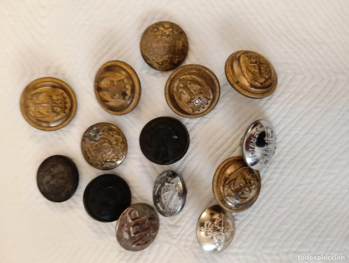 Military Antiques: Lote antiguos botones militares