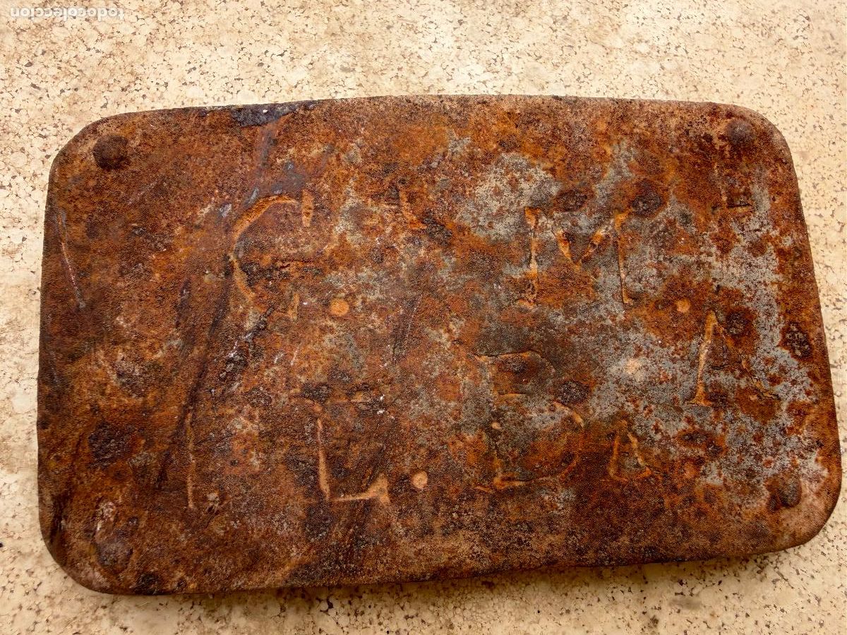 Militaria: Hebilla de hierro a identificar
