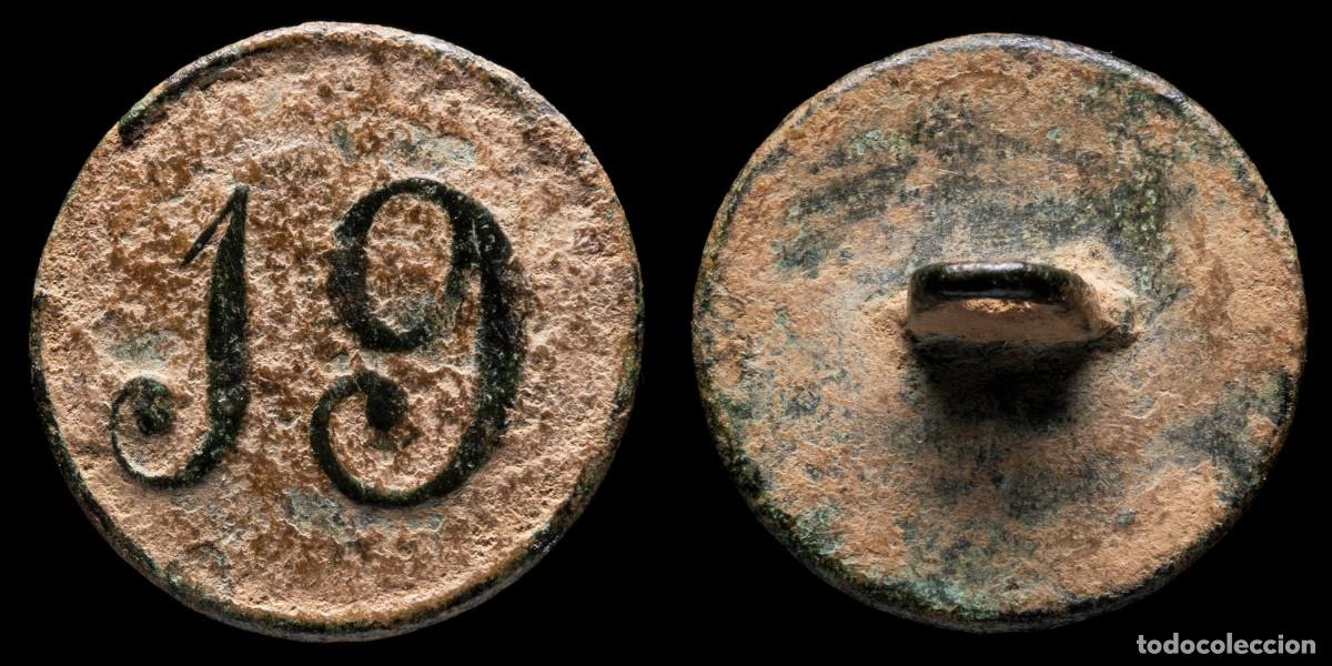 Militaria: Button Military Spanish, Infantry Line, Regiment 19 (1846-1867) - 21 mm.