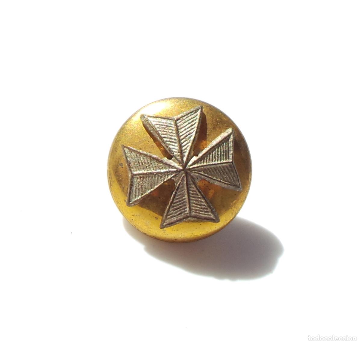 Militaria: BOT&Oacute;N ORDEN DE MALTA.