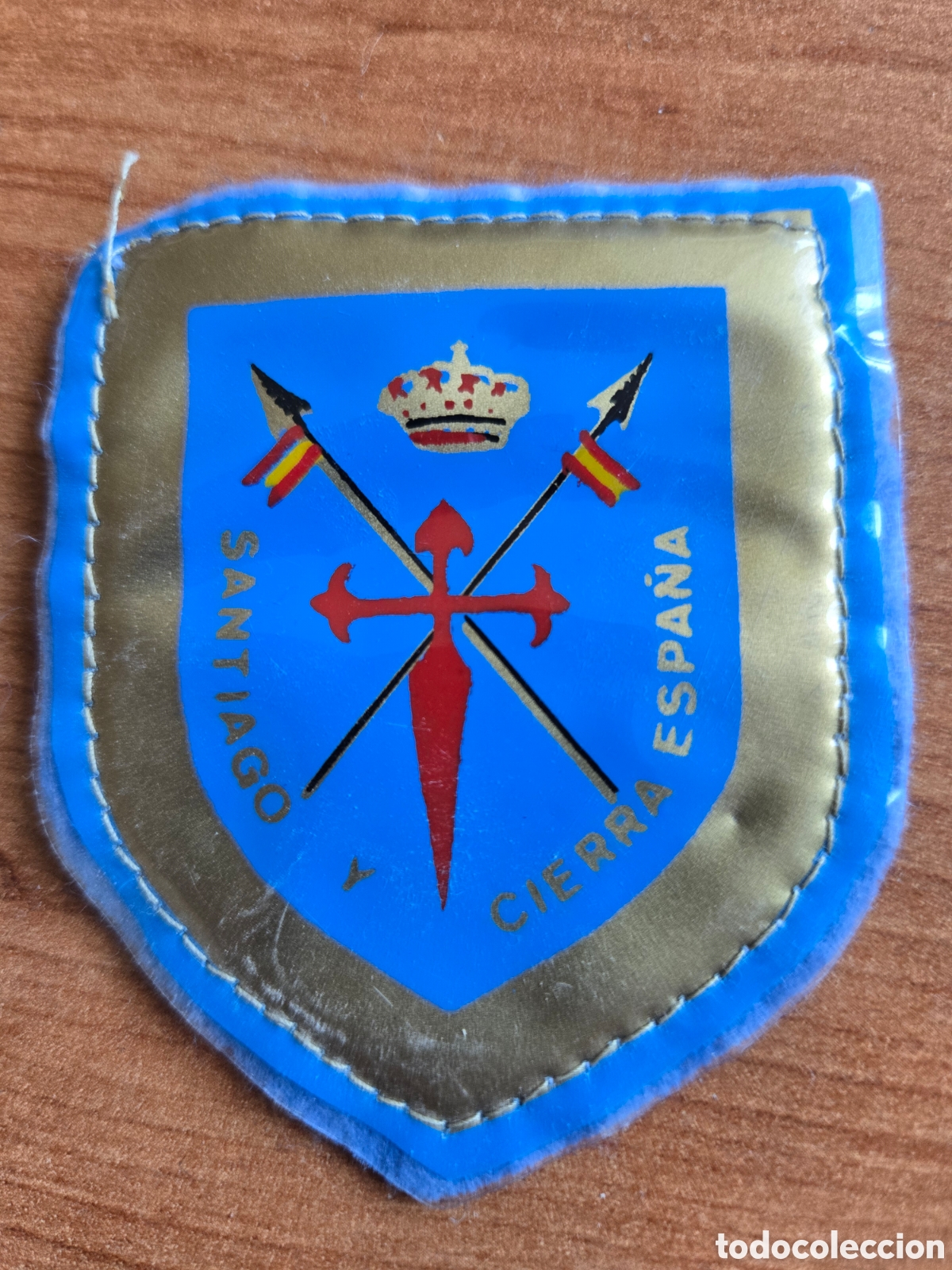 Militaria: Escudo Santiago Cierra Espa&ntilde;a a&ntilde;os 70/80
