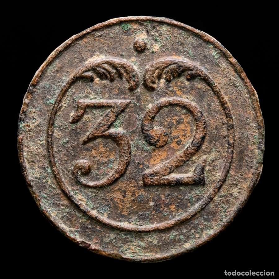 Militaria: Ej&eacute;rcito napoleonico en Espa&ntilde;a, 1808-1814. Bot&oacute;n 32&ordm; reg. de linea