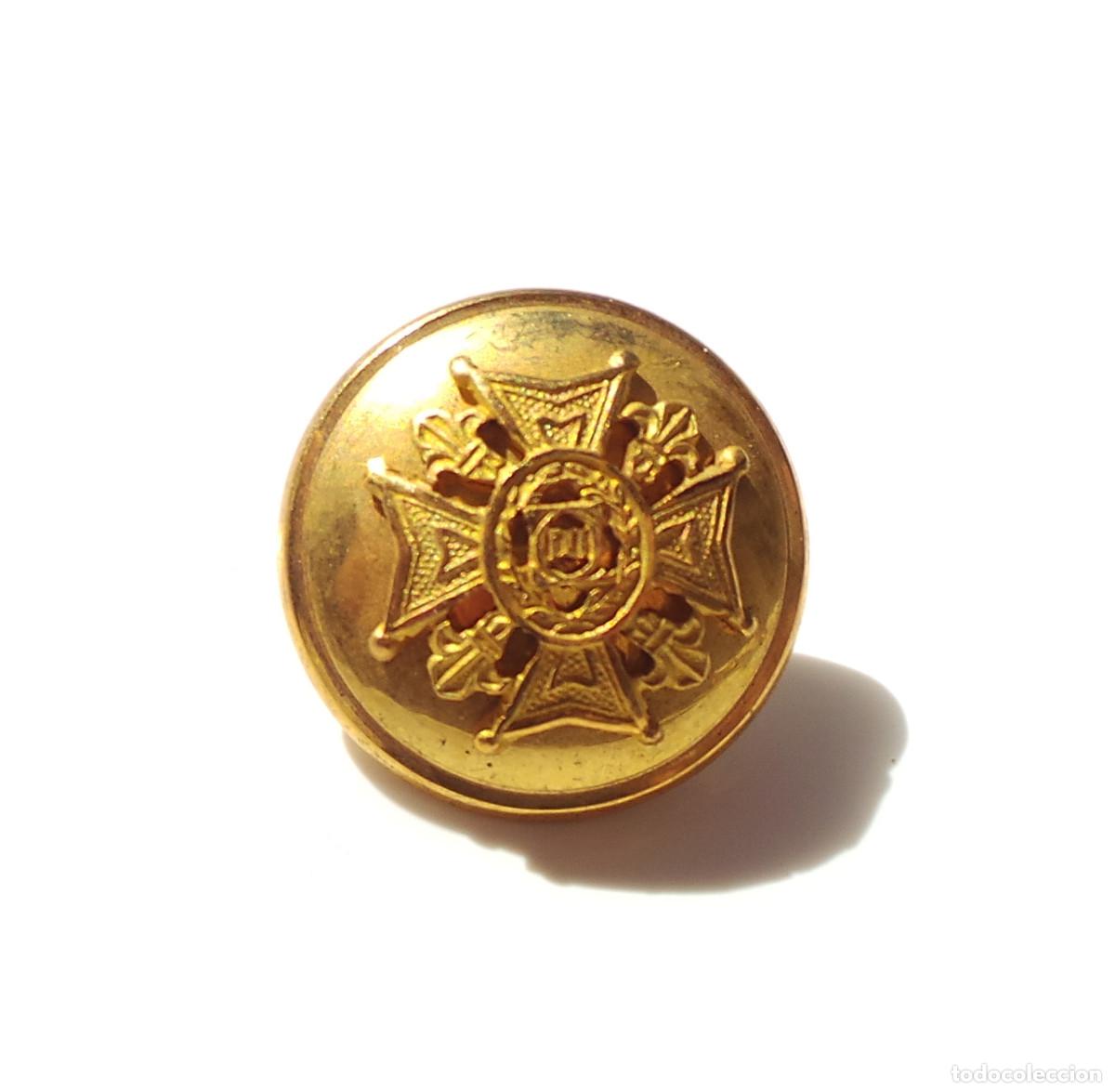 Militaria: BOT&Oacute;N ORDEN DE CALOS III.