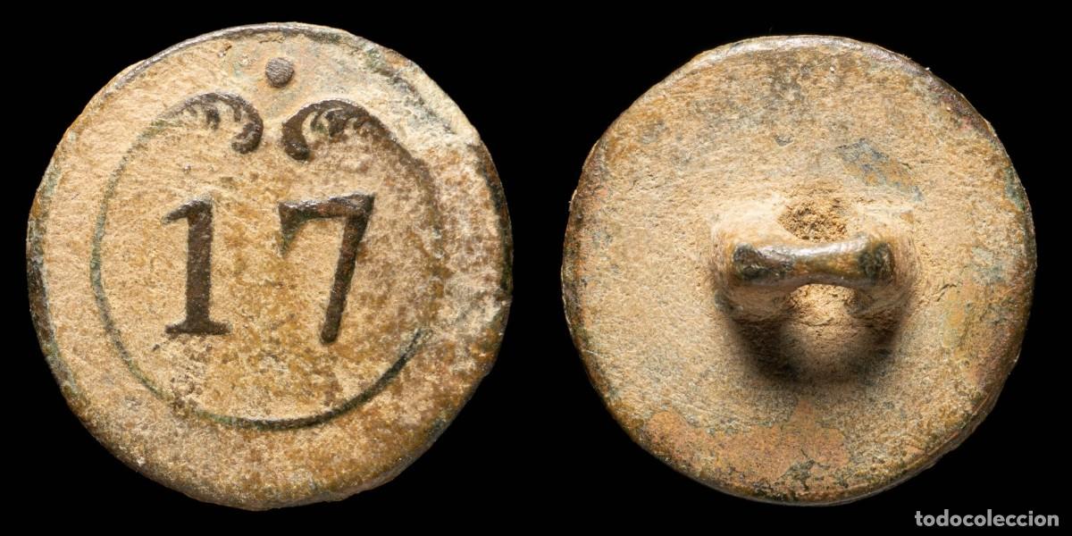 Militaria: Button 17 th line Infantry French army, Napoleonic wars - 17 mm.