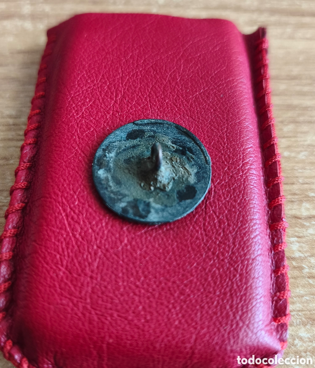 Militaria: Bonito y muy curioso bot&oacute;n - Foto 2