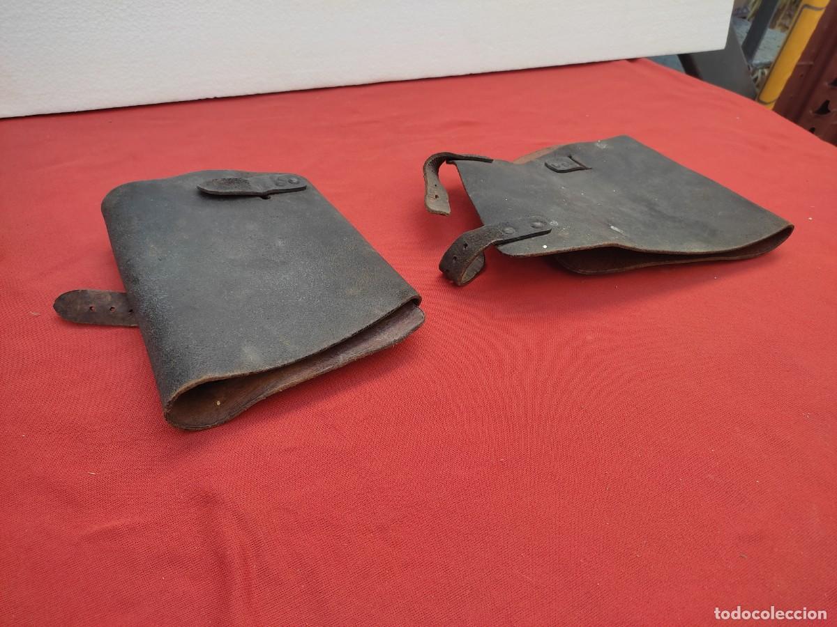 Militaria: par de polainas cortas de cuero cortas