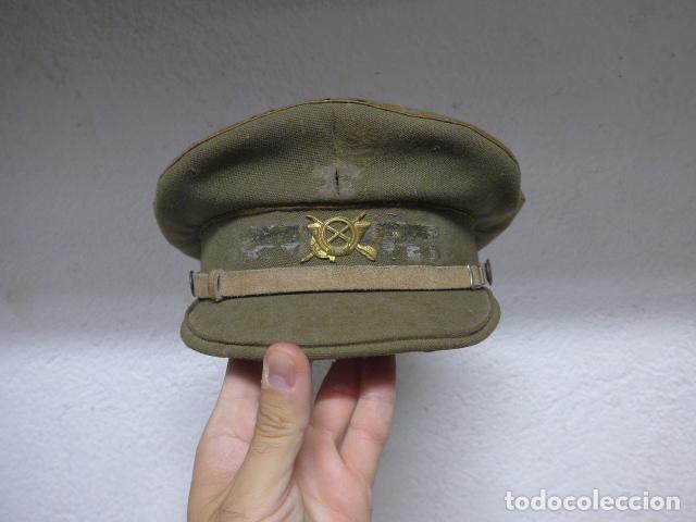 Militaria: Antigua gorra de plato espa&ntilde;ola de a&ntilde;os 40 montada para guerra civil, talla grande.