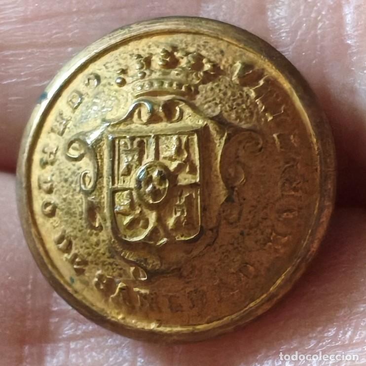 Militaria: Cuatro botones. A catalogar. Peque&ntilde;os. - Foto 2