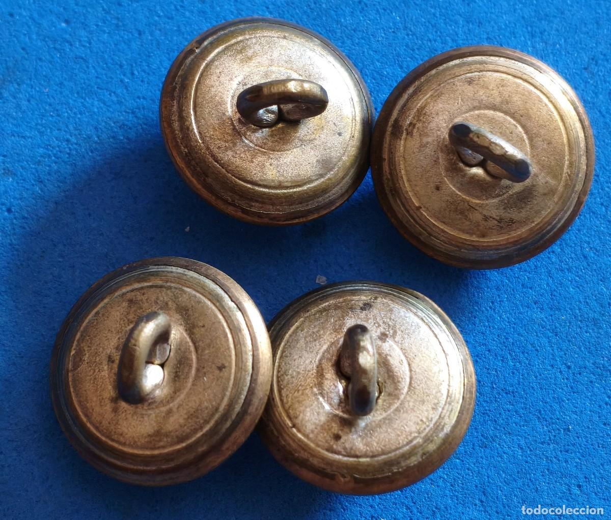 Militaria: Cuatro botones. A catalogar. Peque&ntilde;os. - Foto 4