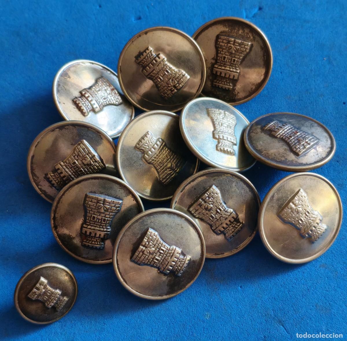 Militaria: Botones de Ingenieros. &Eacute;poca de la Rep&uacute;blica.