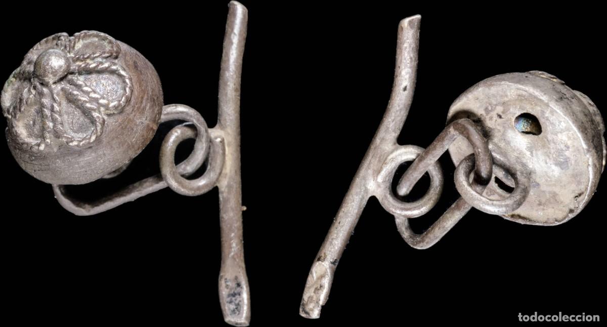 Militaria: Spanish Civilian Silver Button, time XIX century, 11 mm