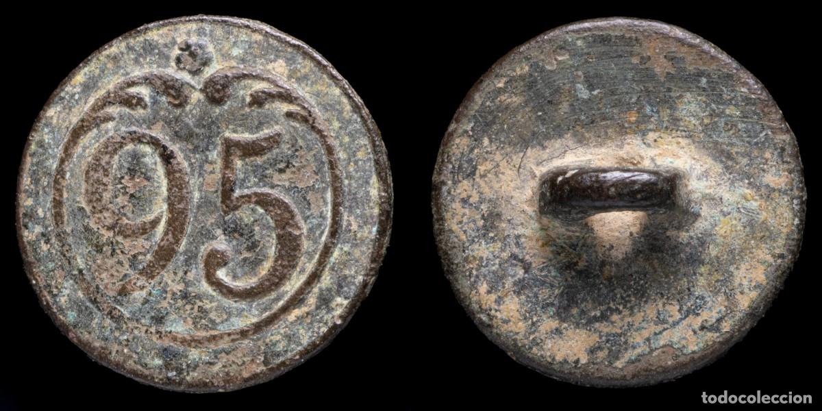 Militaria: Button 95 th line Infantry French army, Napoleonic wars - 16 mm.