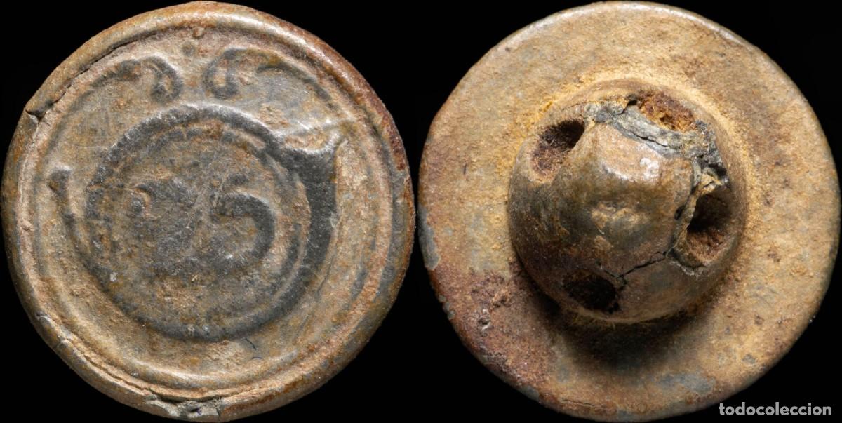 Militaria: Button Military French, Regiment 25 Hunters, Napoleonic wars - 15 mm.