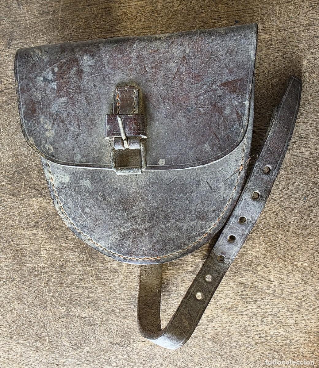 Military Antiques: Bolsa porta herraduras