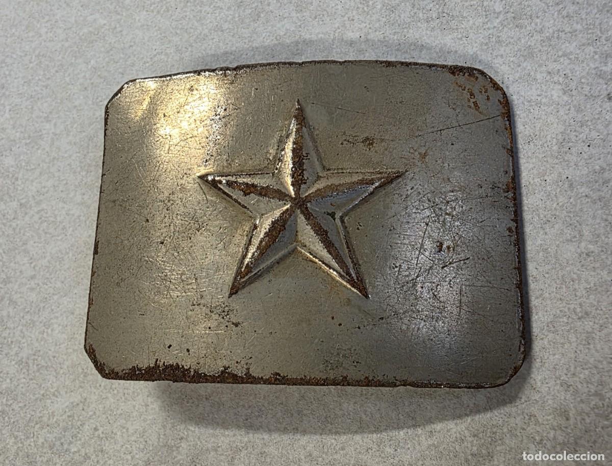 Militaria: Hebilla de tropa de la brigada obrera y topogr&aacute;fica, de hierro