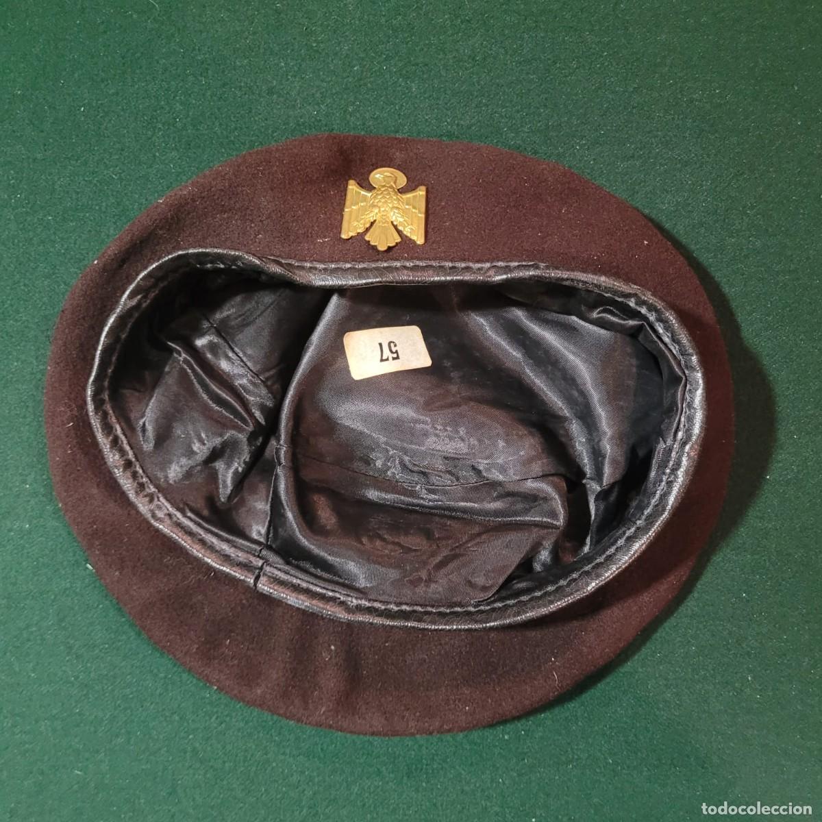 Militaria: Antigua Boina de la Polic&iacute;a Nacional (Marrones)