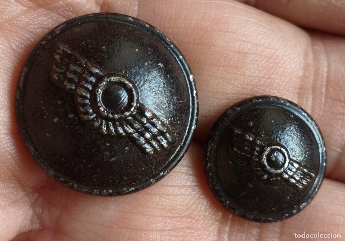 Militaria: Dos botones, grande y peque&ntilde;o. Aviaci&oacute;n republicana.